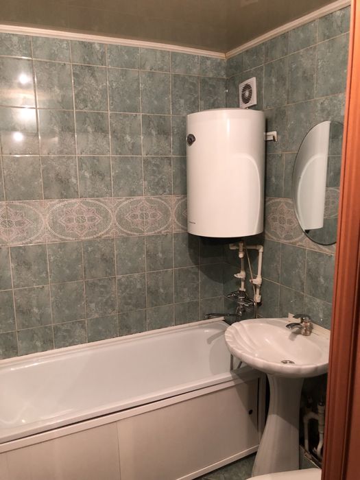 1-комнатная. Студия.Республики 19