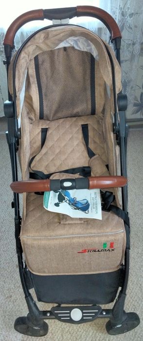 Детская коляска прогулочная