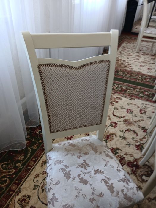 Стол,стулья,стенка
