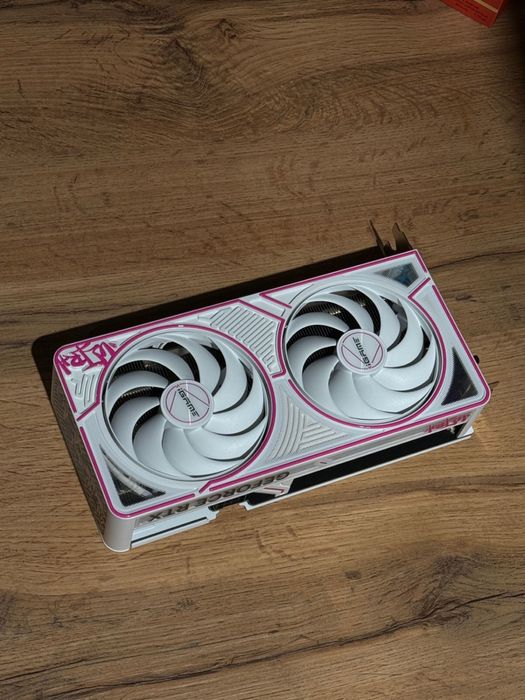 НОВАЯ Видеокарта RTX 5060 Ti