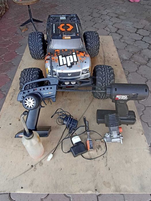 Радиоуправляемый монстр трек Savage 4.6