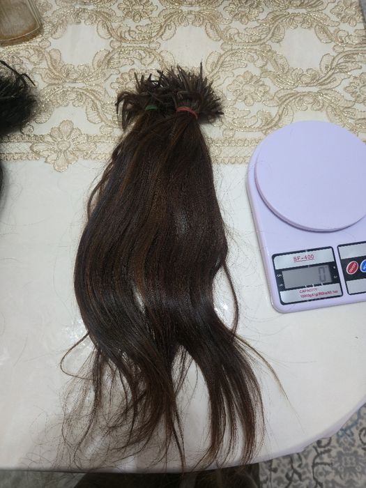 Продаются естественные  волосы на капсулах, по 150-200 гр, длина, 60