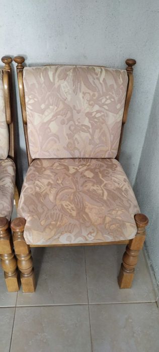 Комплект трапезни столове