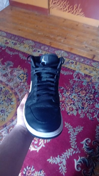 Air Jordan 1 Mid "Black/White" sneakers
