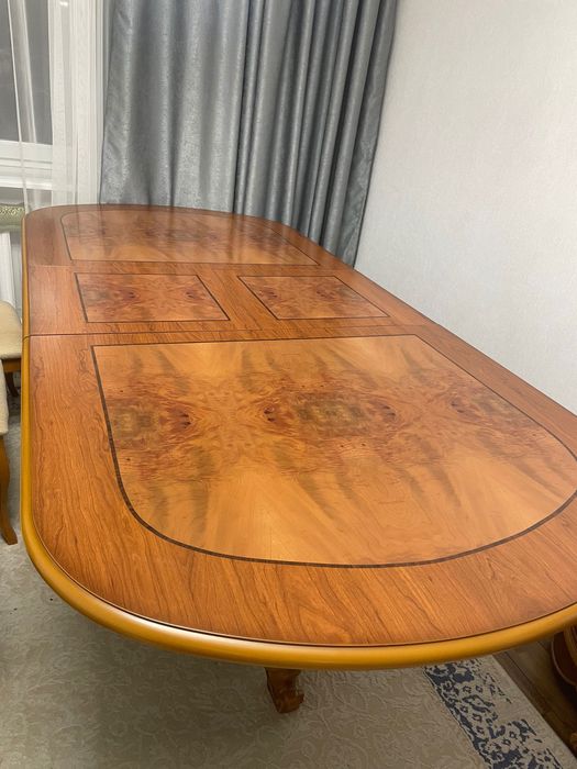 Деревянный стол б/у