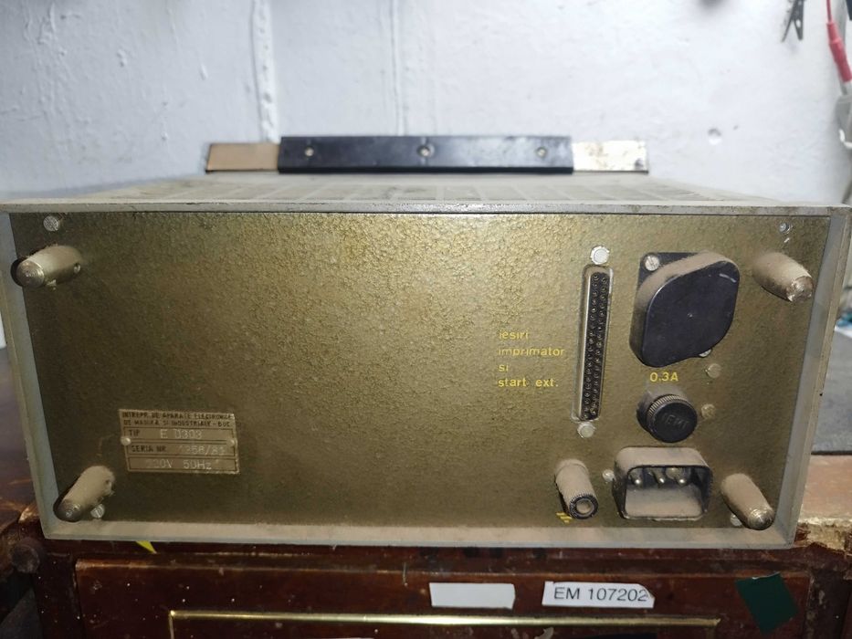Voltmetru electronic E 0303 IEMI românesc, vintage