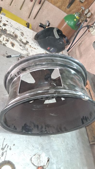 Sudor aluminiu jante.