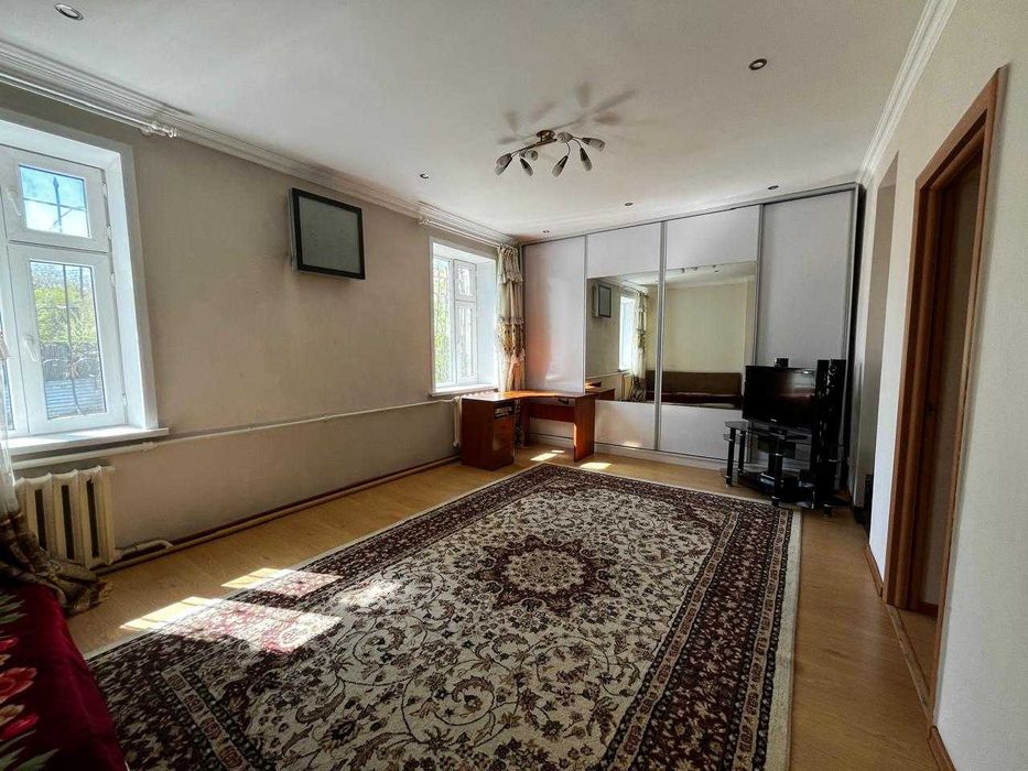 Продаю 3-комнтаный дом  в городе!