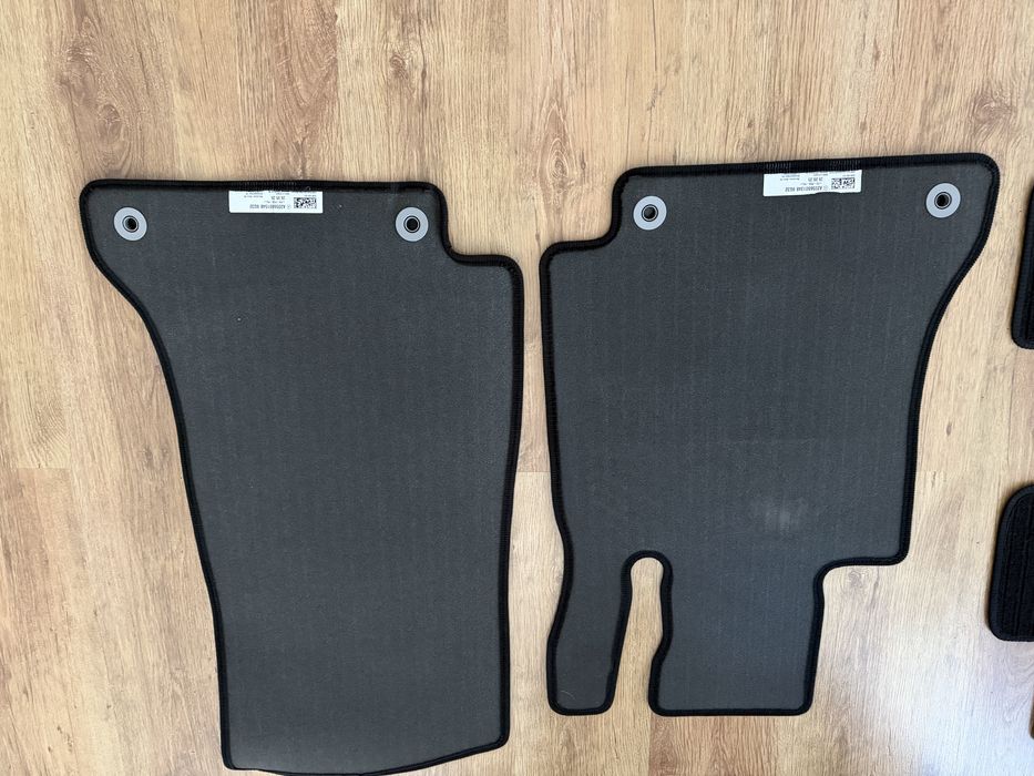 Covorase Mocheta  Mercedes C Classe w205  Set Presuri vara