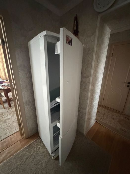 Холодильник в рабочем состоянии