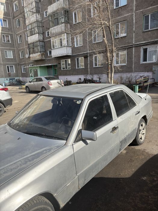 Мерседес 124 Е200