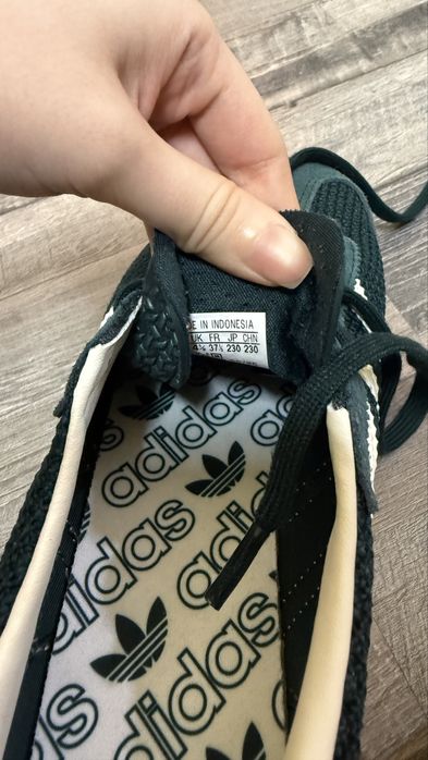 Продам кроссовки Adidas SL72