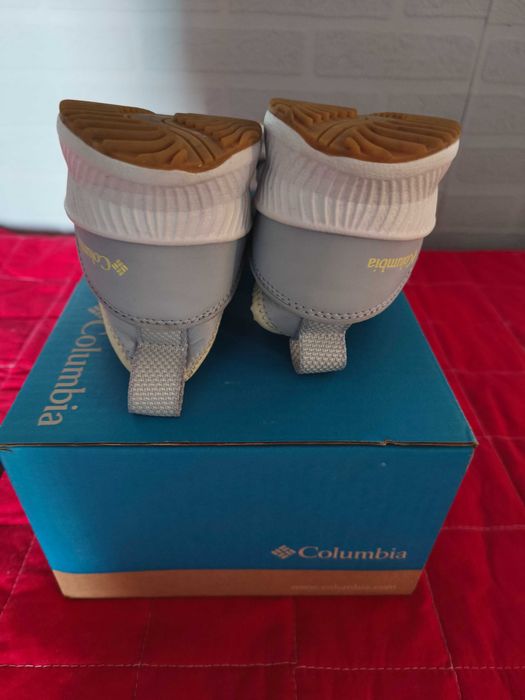 Adidasi Columbia marimea 37.5