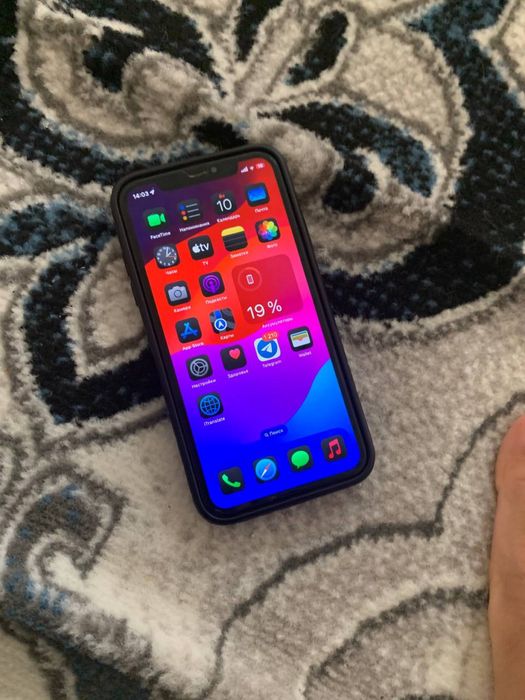 Айфон 11 таза емкост 90%