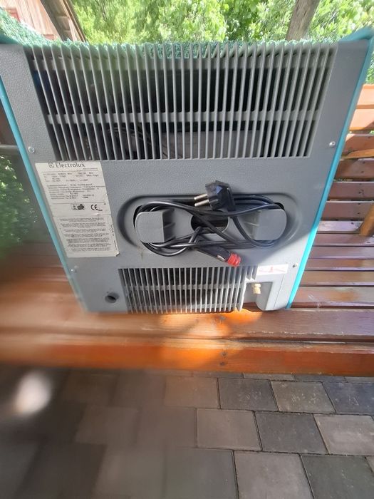 Lada frigorifica Electrolux 12v/220v/gaz