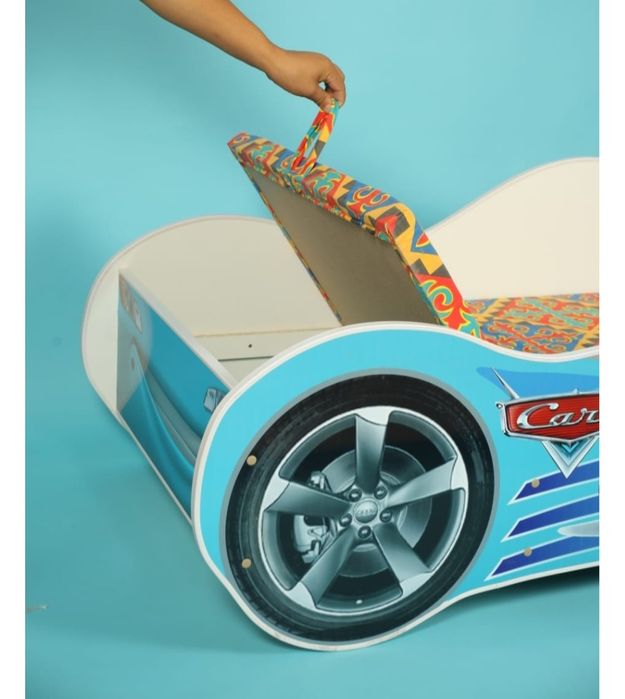 продам кровать машина