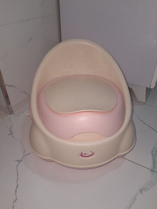 Горшок детский.  Заказали узум. Очень плотный хороший.