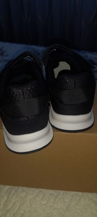 Кроссовки 35 размер