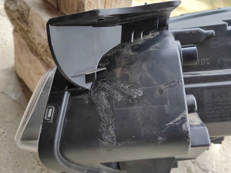 Фар Kia Niro LED десен / Фар Киа Ниро Оригинален