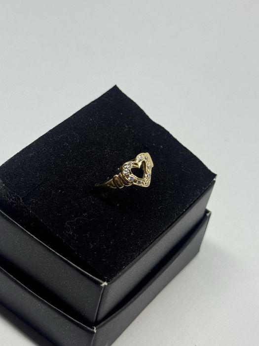 златен дамски пръстен сърце 1.51гр 14к 585