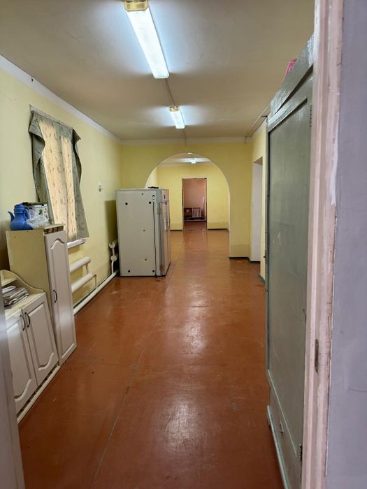 Продам дом 250 кв.м.  20 соток