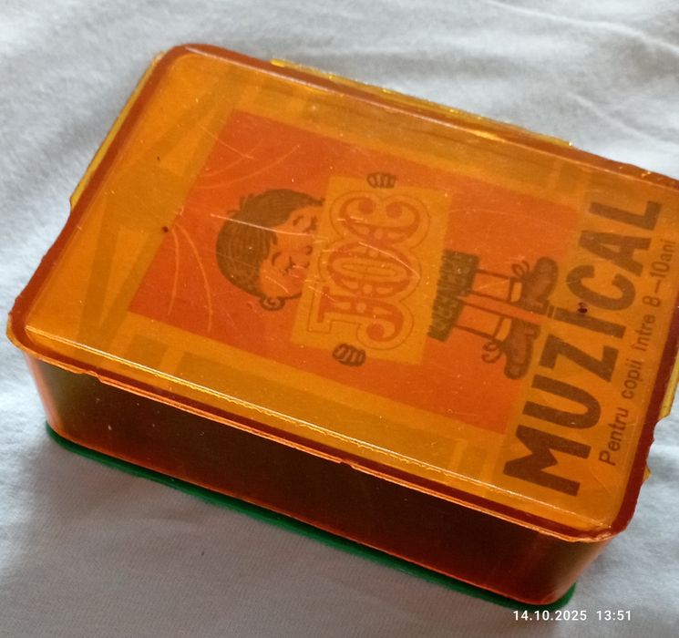 Joc de cărți Muzical(8-10 ani)