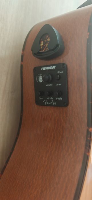 Гитара  Fender в отличном сострянии