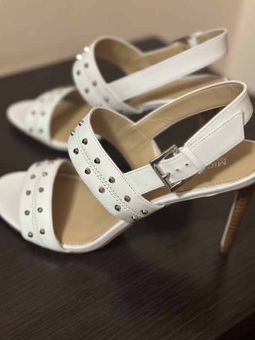 Босоножки Michael Kors