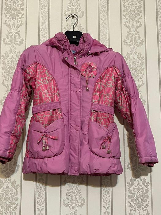Куртки на девочку