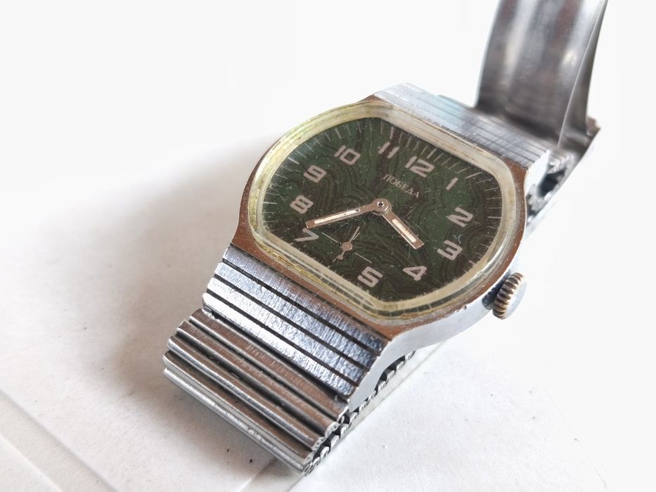 Механичен часовник Победа / зелен циферблат