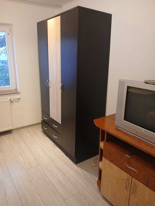 Închiriez garsonieră zona Dedeman