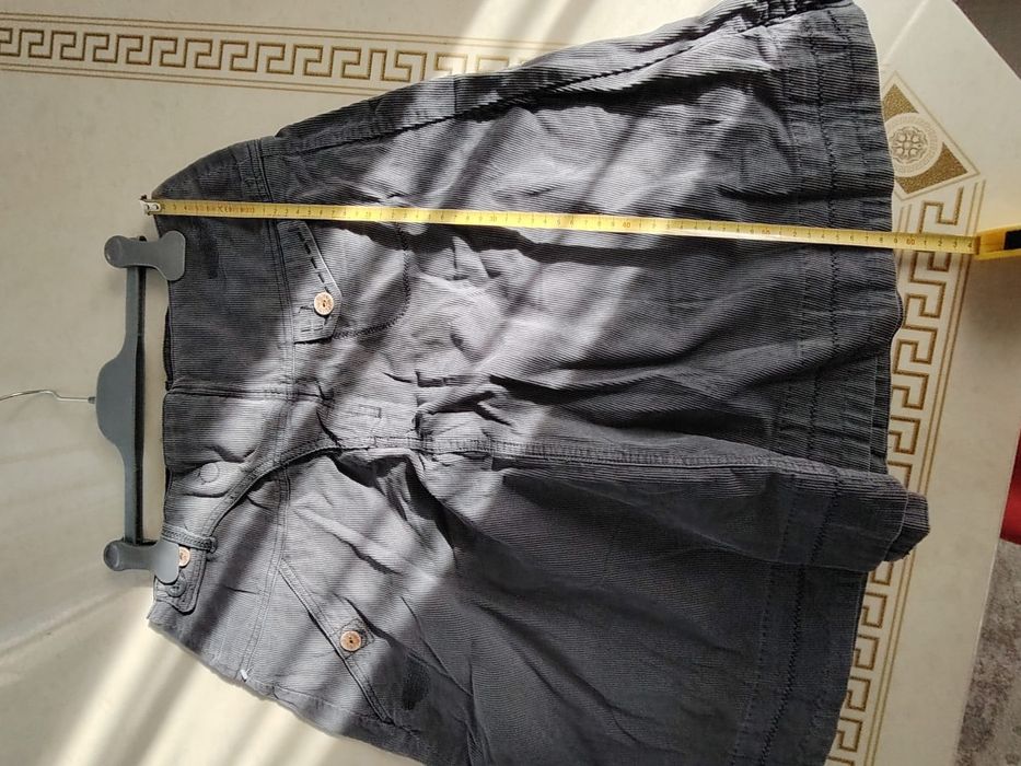 Fusta raiat Levis