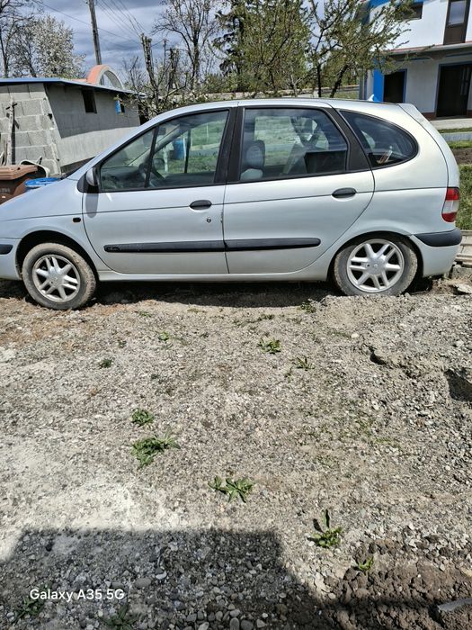 Renault Scenic 2012