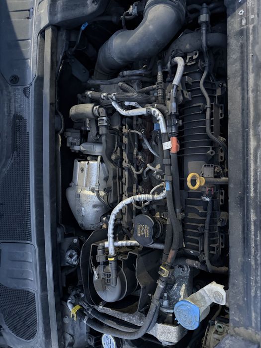 Dezmembrez Range Rover Evoque SE ED4 2016 motor 2.0