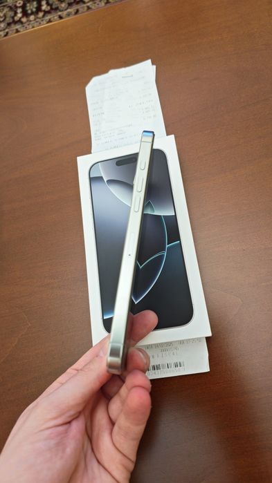 IPhone 16 Pro Max 256GB Alb factura și garanție încă 13 luni