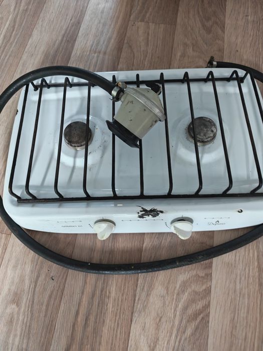 Продам газ плиту