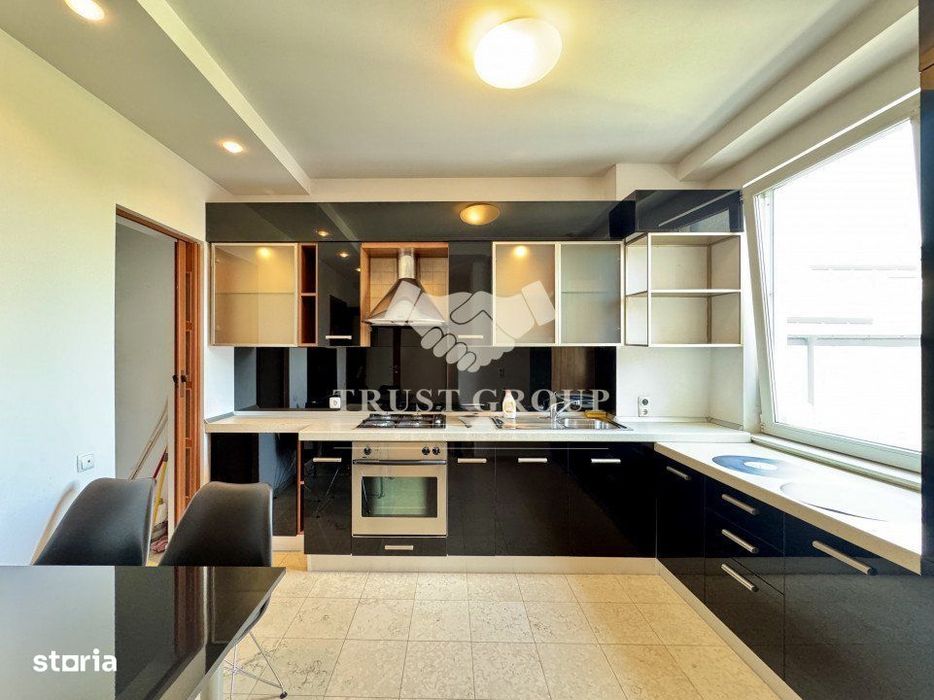 Apartament 3 camere - Primaverii