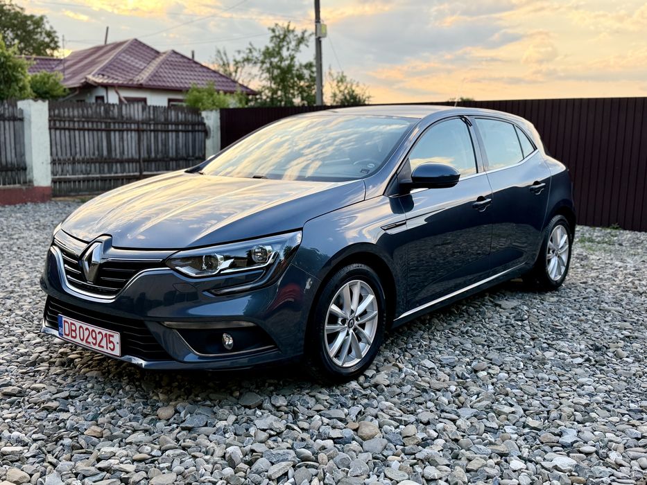RENAULT Megane