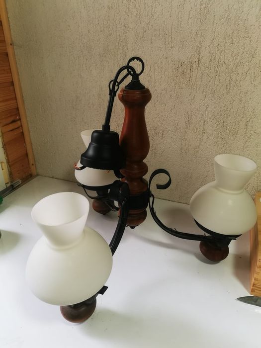 Candelabru Petronel