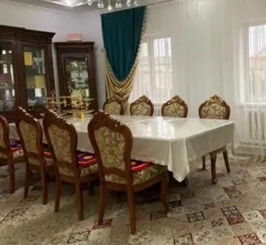 Обеденный комплект в дворцовом стиле