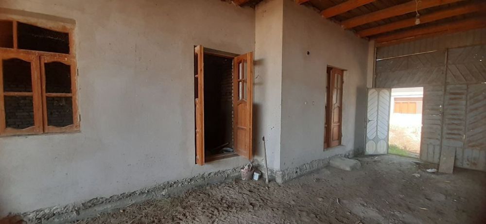 Участка сотилади