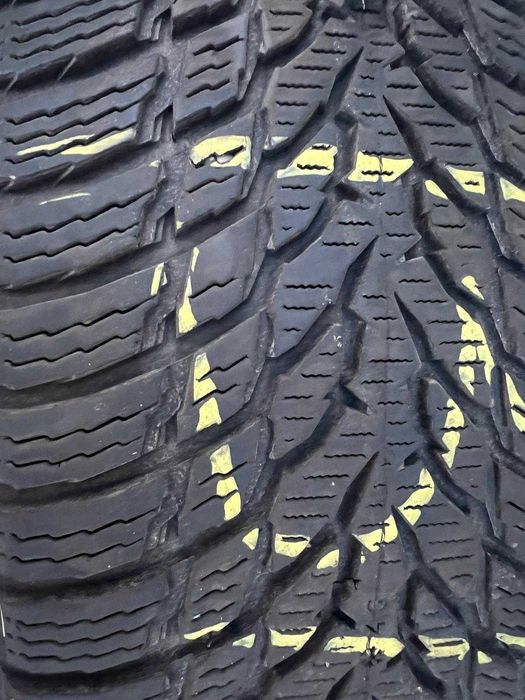 Anvelope iarna 225. 55 17