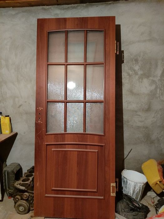 Продам межкомнатные двери