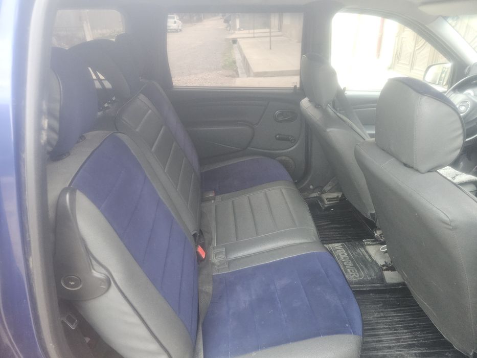 Лада ларгус авто