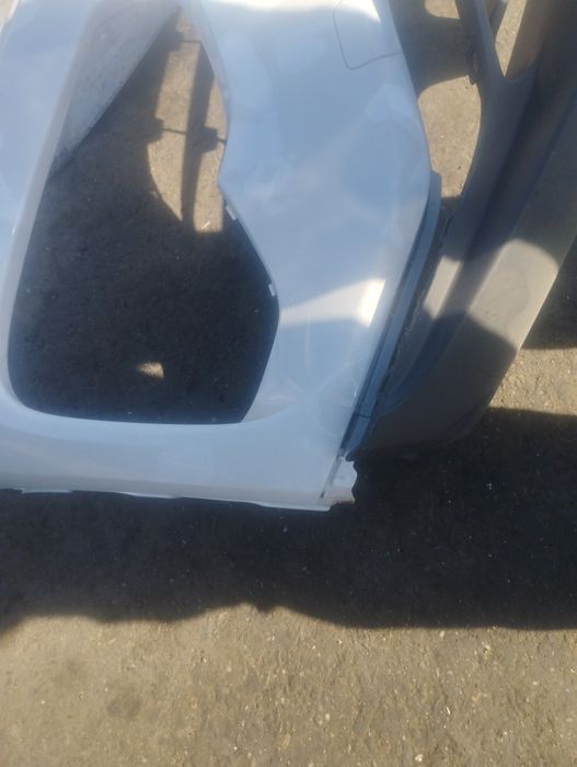 Bara fata Dacia spring cu defect mic