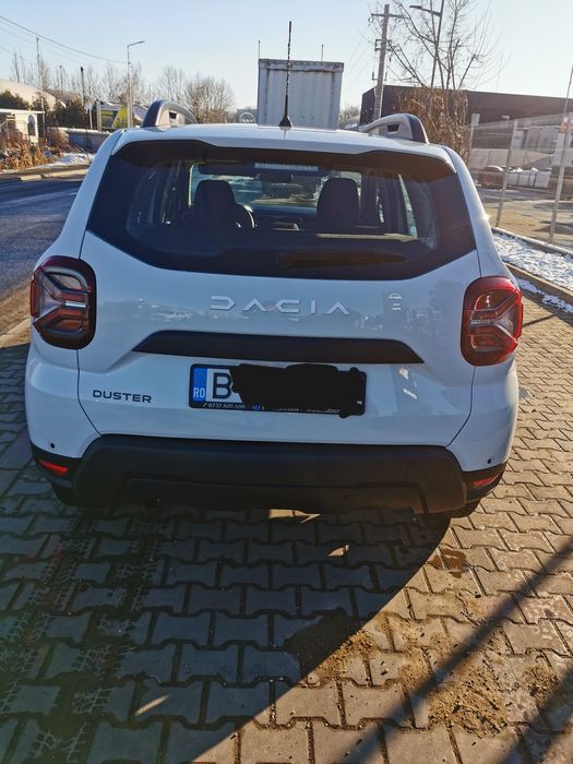 Dacia Duster 2023 diesel în garanție 2026 aprilie