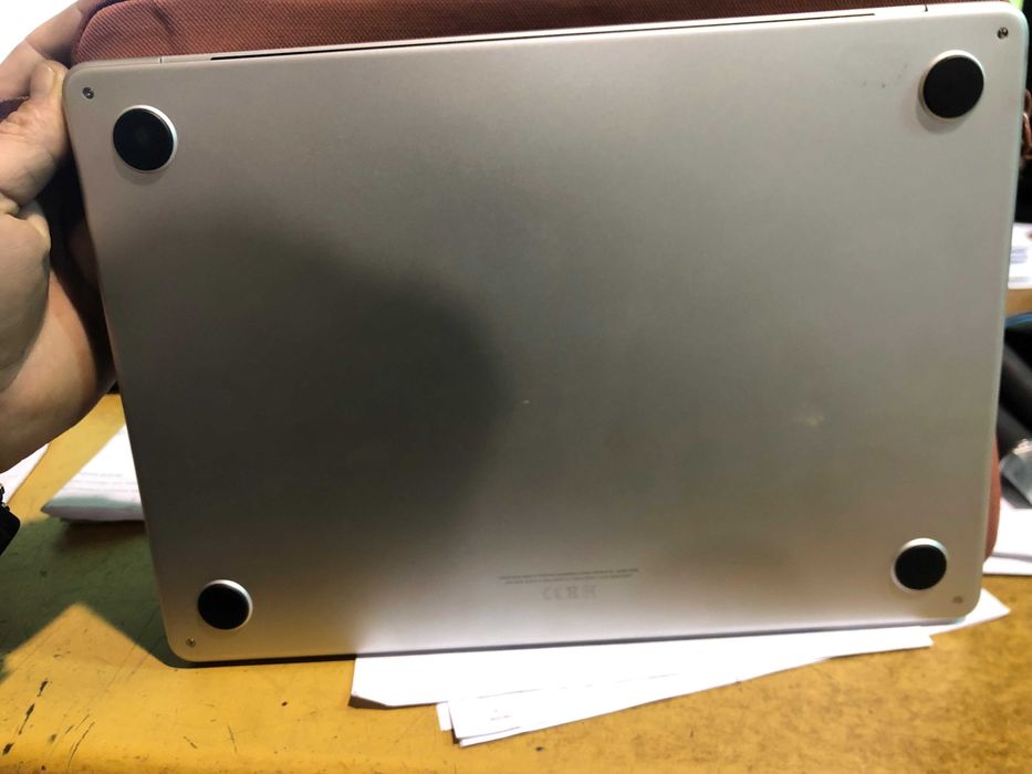 MACBOOK AIR MODEL A2681 pentru piese