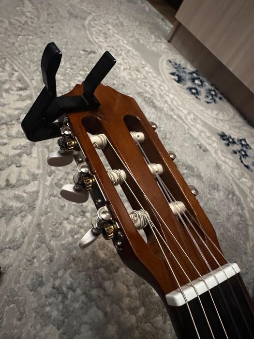 Yamaha C40 классическая гитара