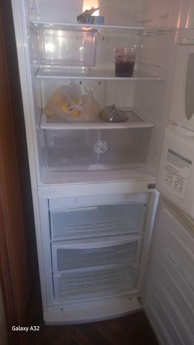 Продам холодильники