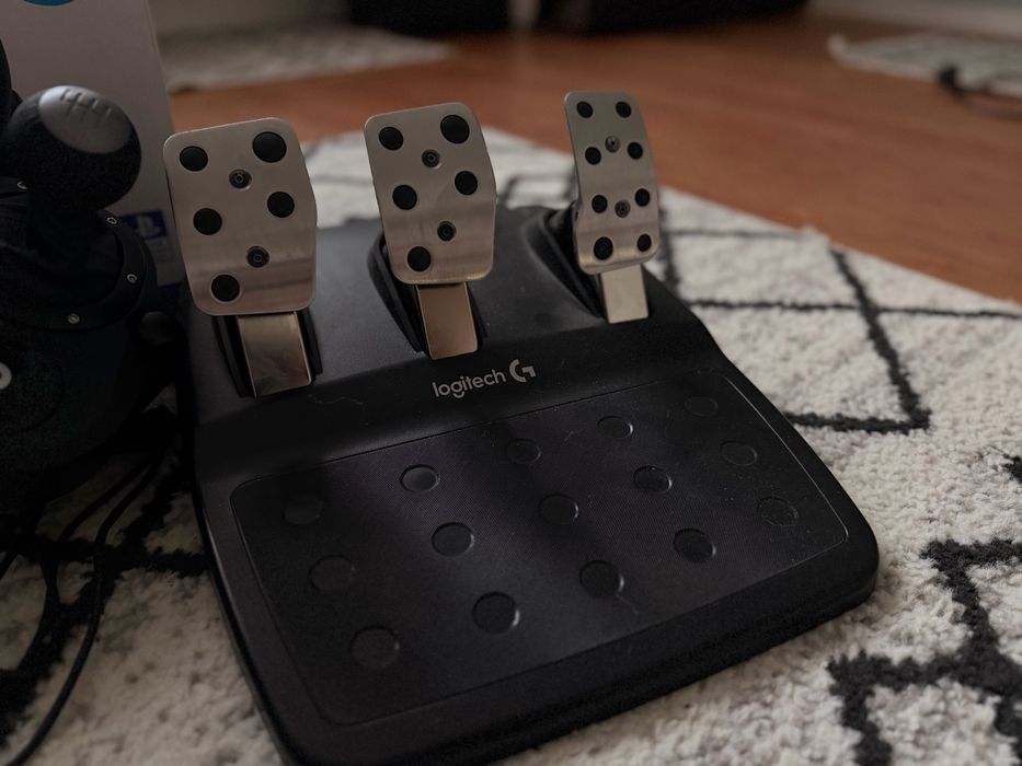 Volan Gaming logitech G29